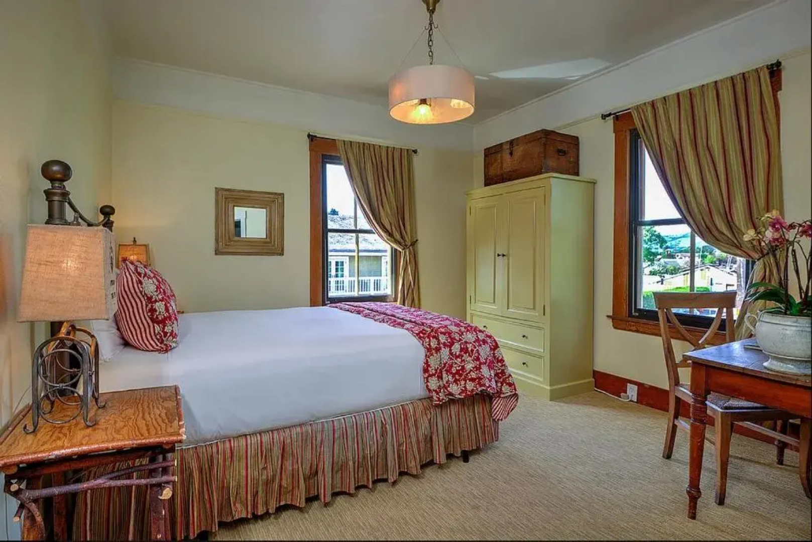Sonoma Hotel
