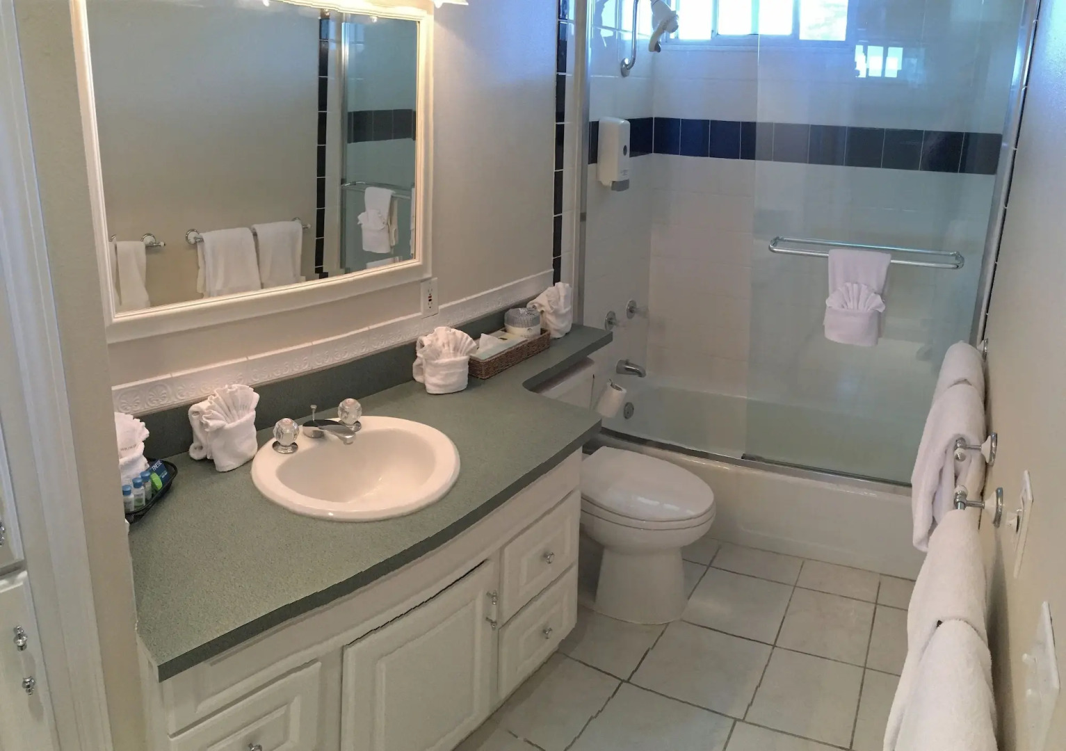 Pea Soup Andersen's Inn