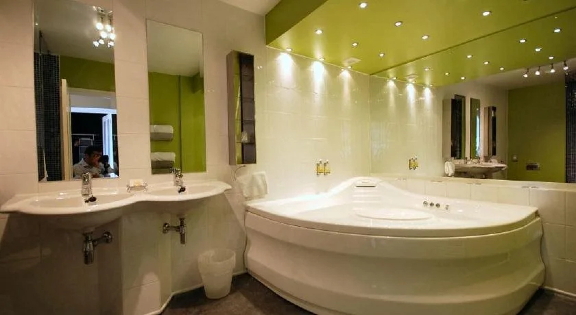 Crescent Garden House