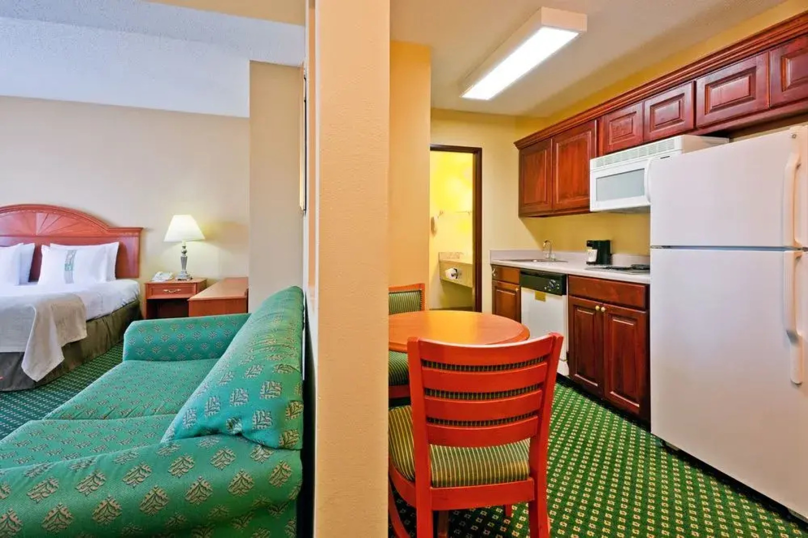 Holiday Inn Hotel & Suites Hattiesburg-University