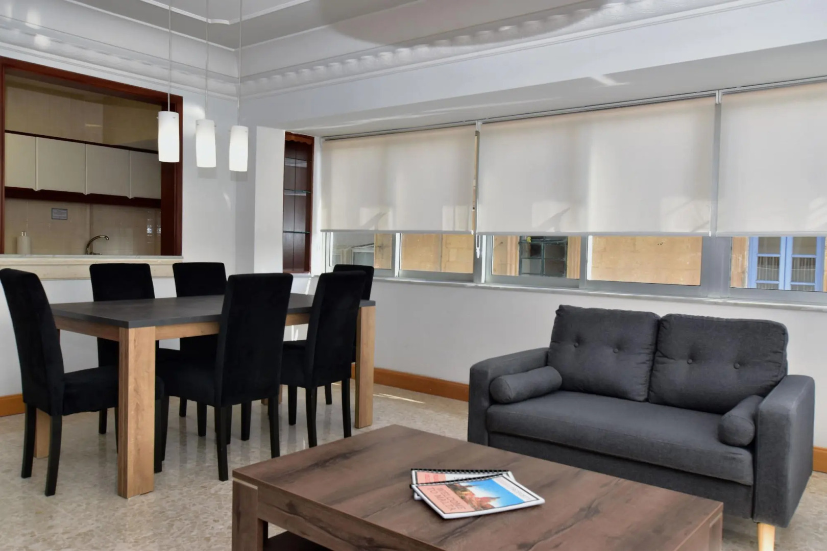 2 Bedroom Apartment - Spacious, Bright & Central - 4