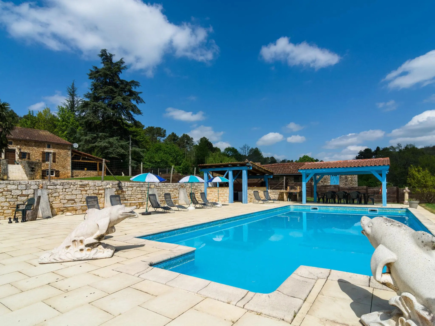 Lovely Holiday Home in Aquitaine with Private Swimming Pool