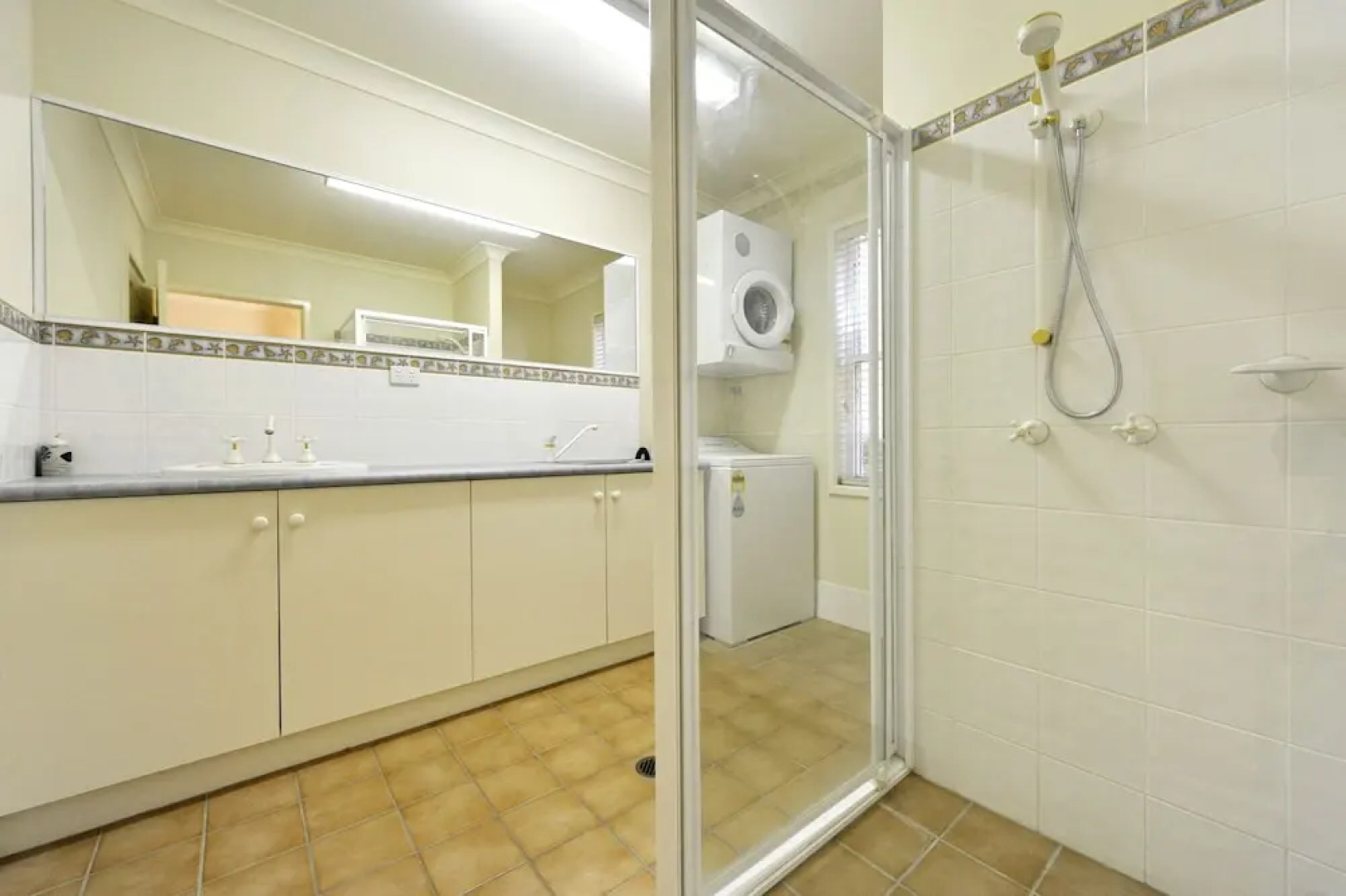 Marine Dr 2/70 - Fingal Bay