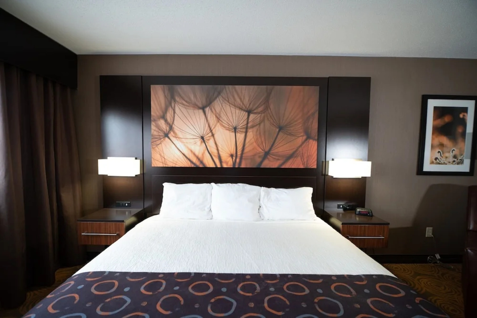 Royal River Casino and Hotel