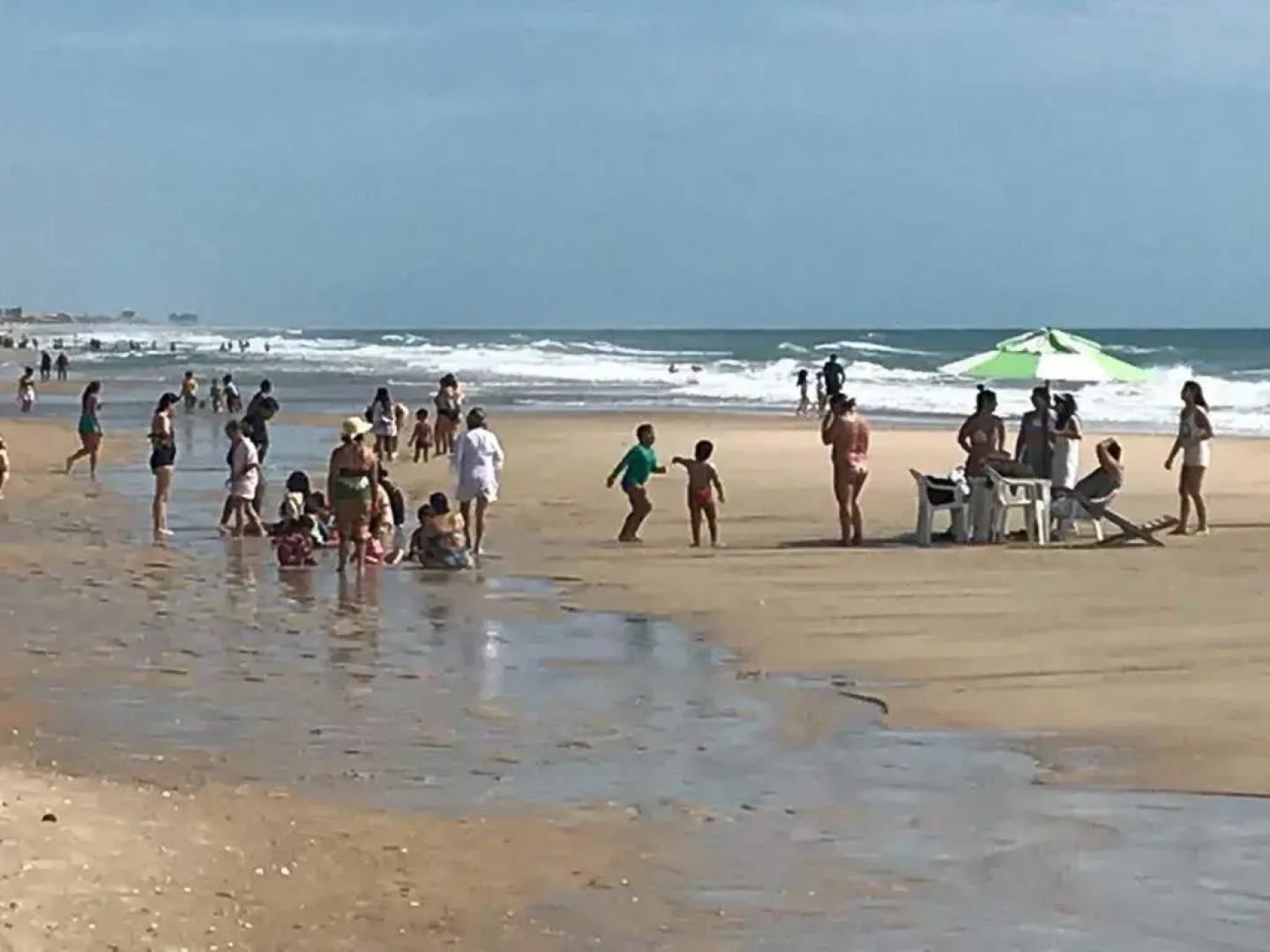 Apartamento na Praia do MORRO BRANCO - CEARÁ - MB07101