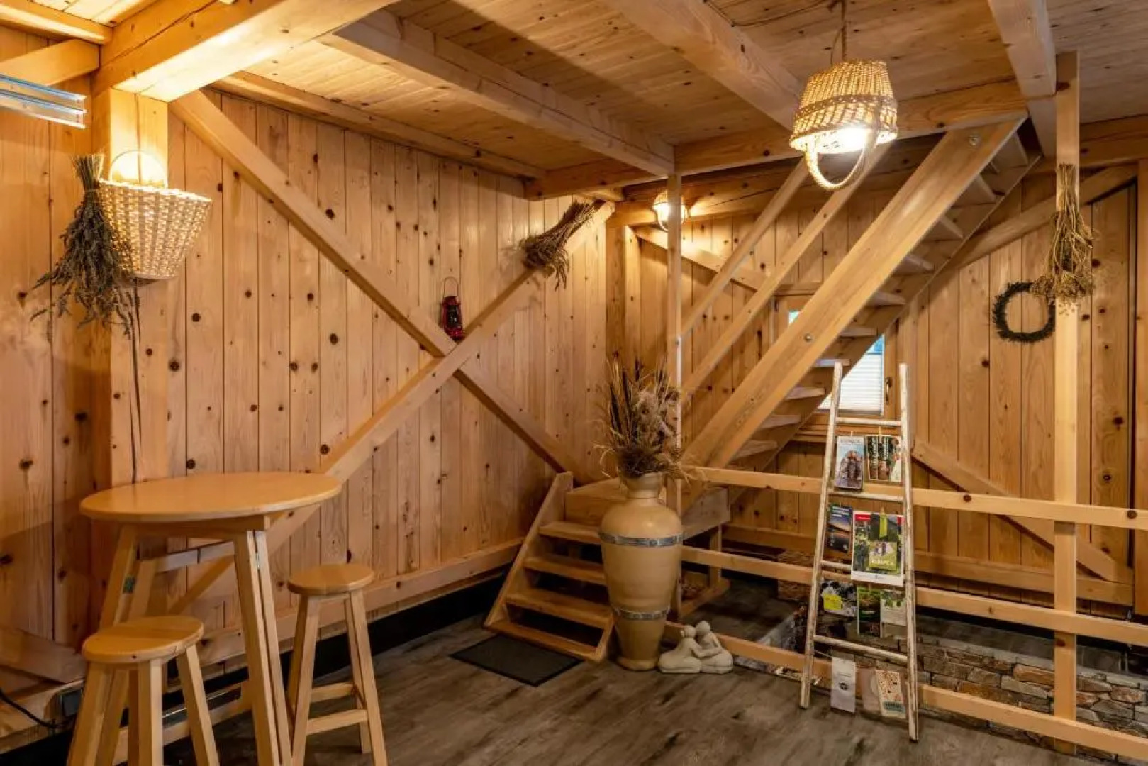 Cottage Happiness With Sauna and Natural Pool