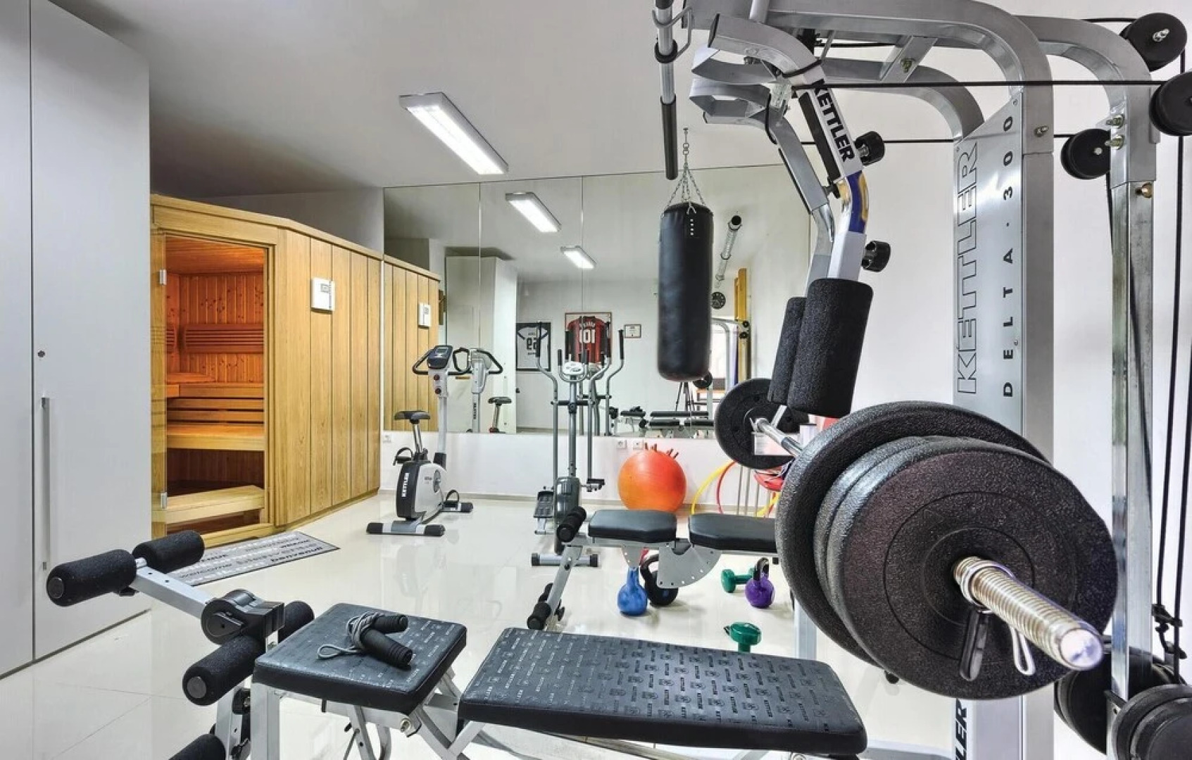 Awesome Home in Lokva Rogoznica With Sauna, Wifi and 4 Bedrooms