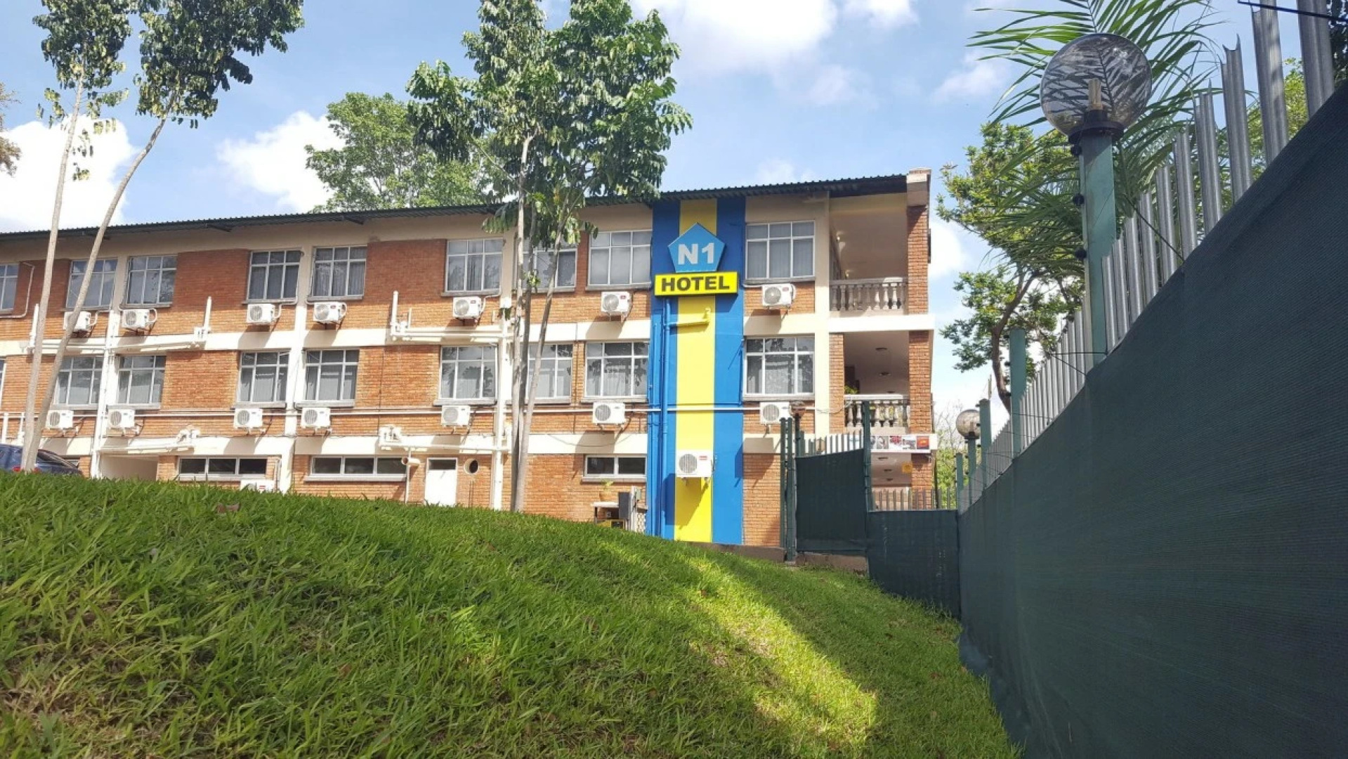 The N1 Hotel & Campsite Victoria Falls