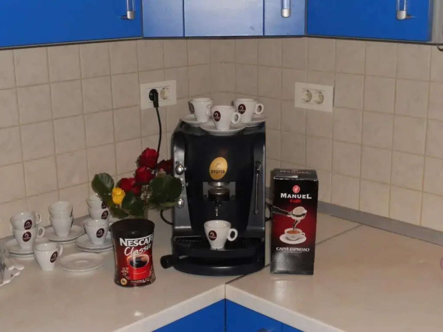 AppleLine Apartments