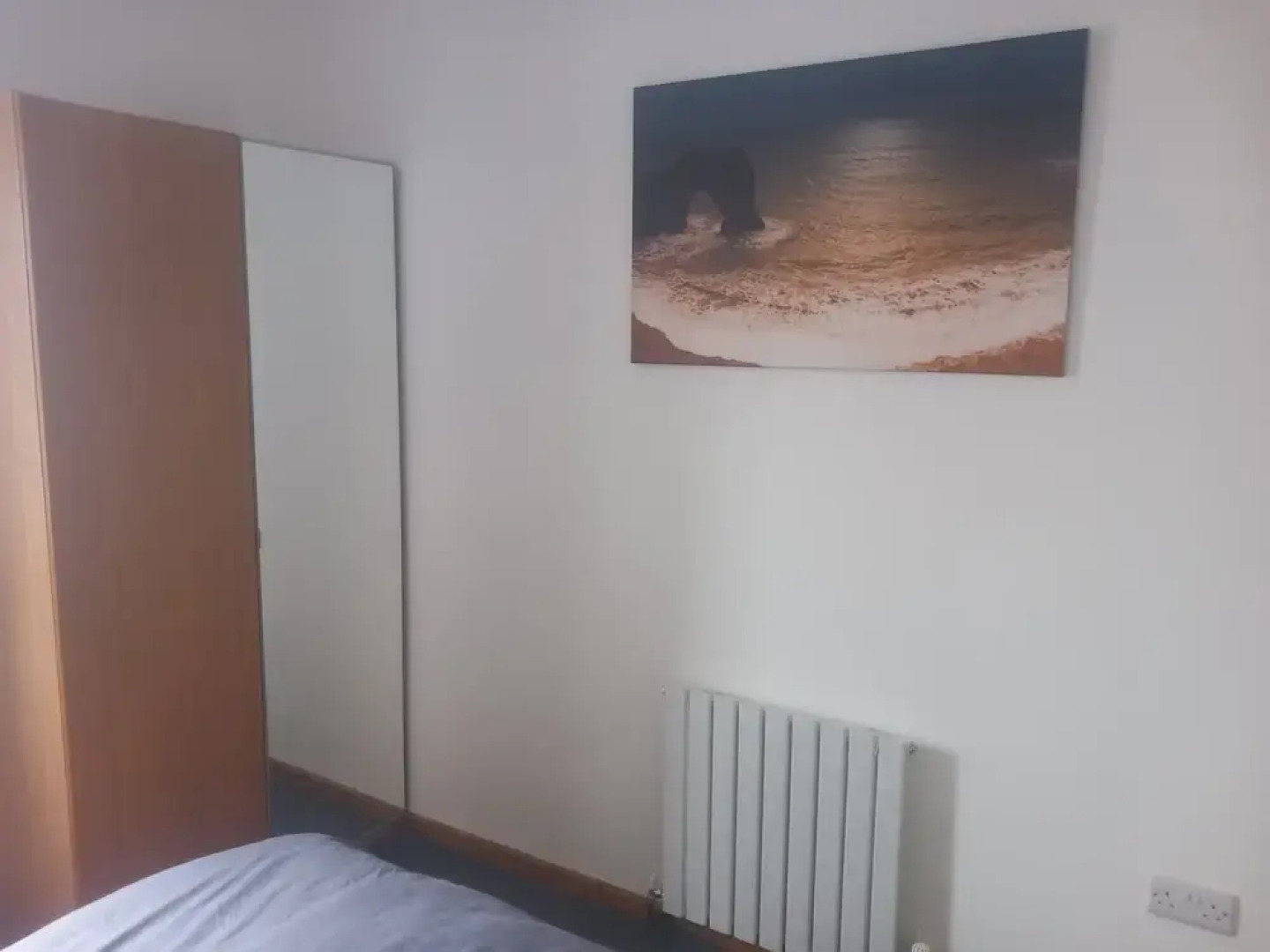 Remarkable Seaside Apartment - Sleeps 4