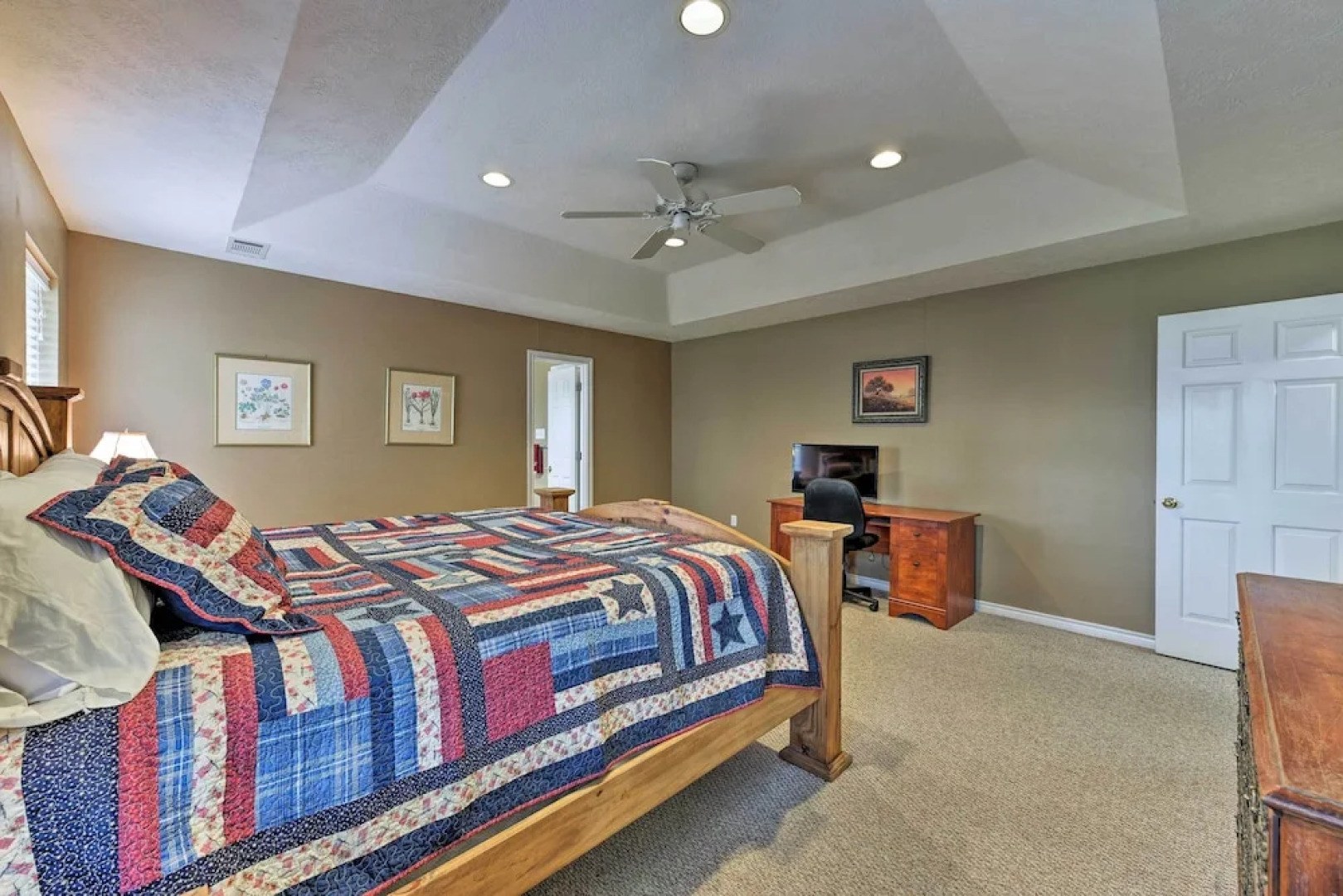 Cozy College Station Home w/ Patio and Fireplace