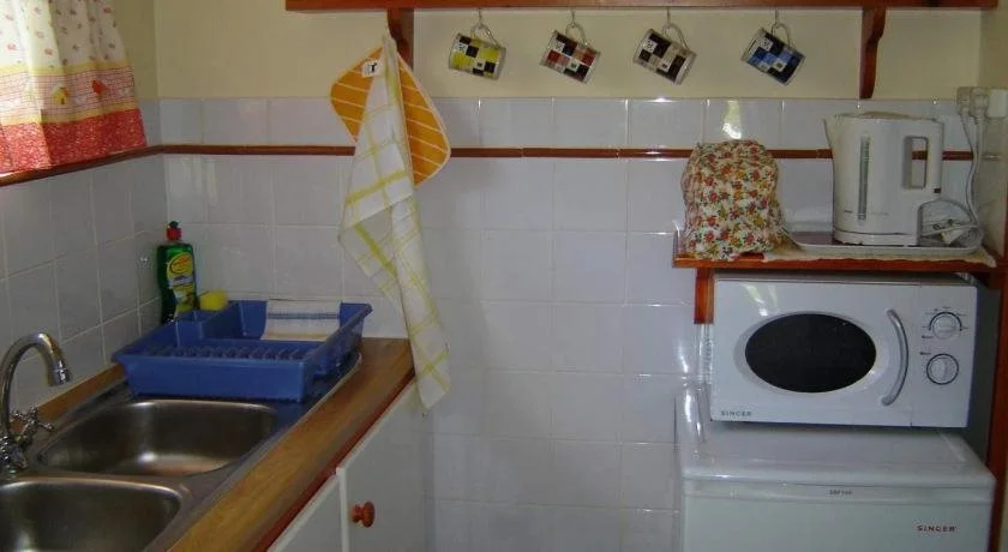 Cedar Lodge Guest House