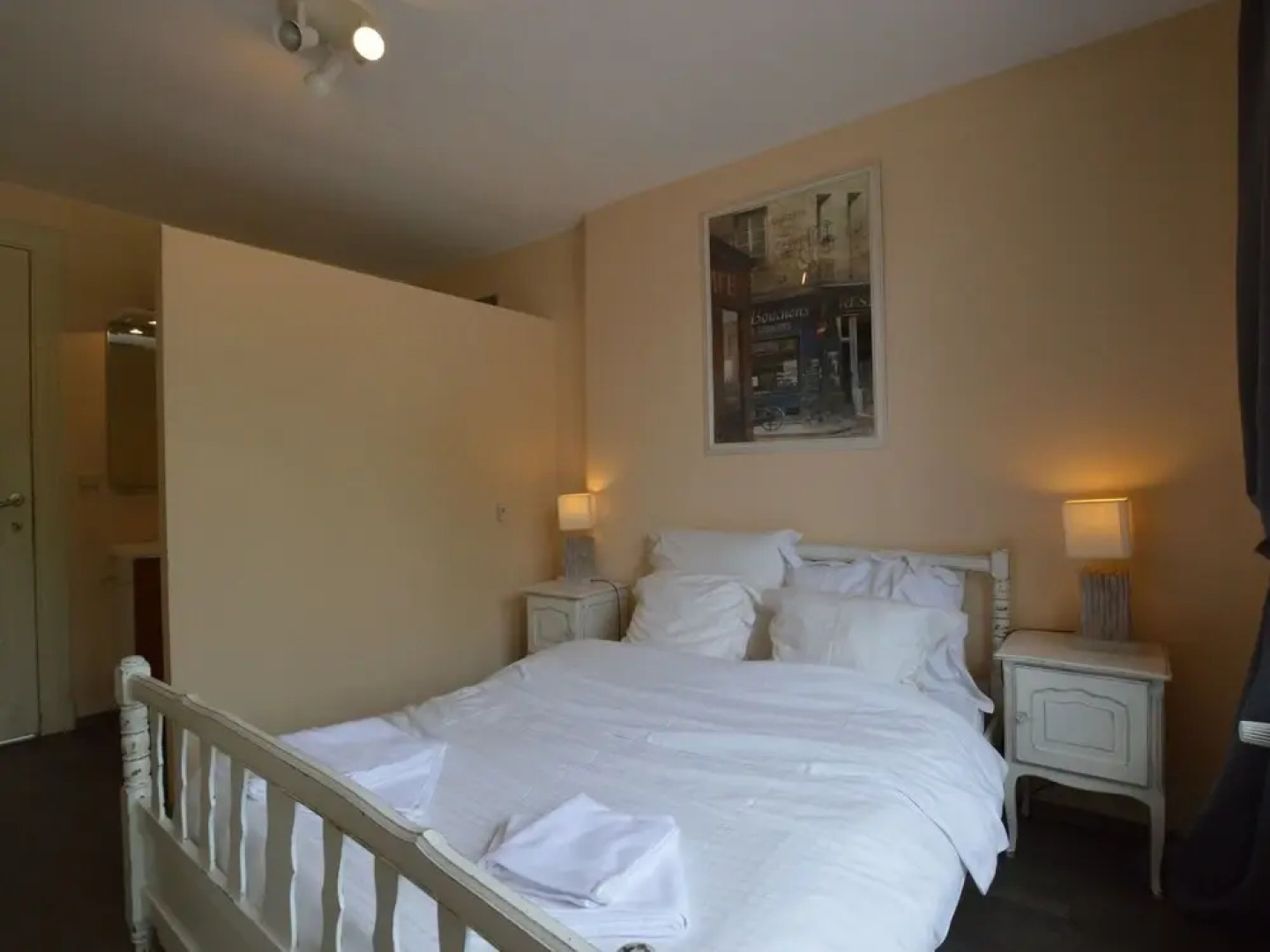 Fantastic House Lake Front, Pedalo Boats, Close to Spa