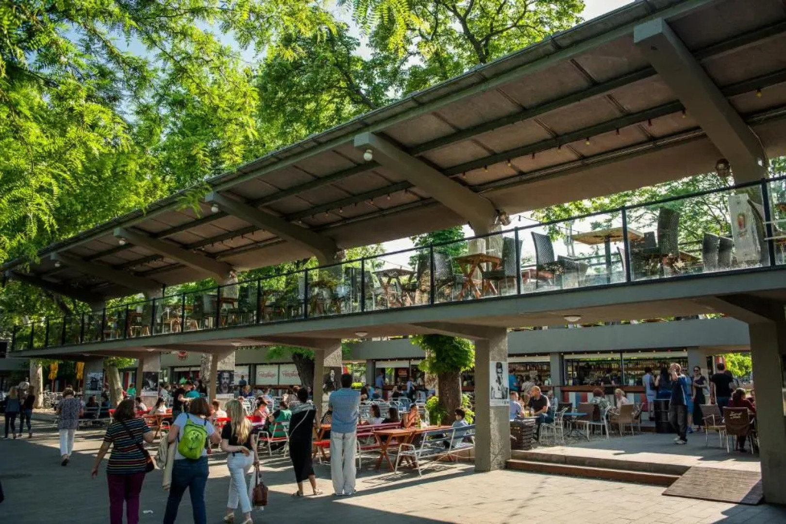 Gold Pearl Apartment