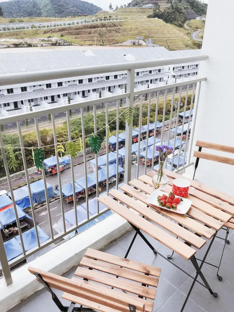 Barrington Penthouse by Loo