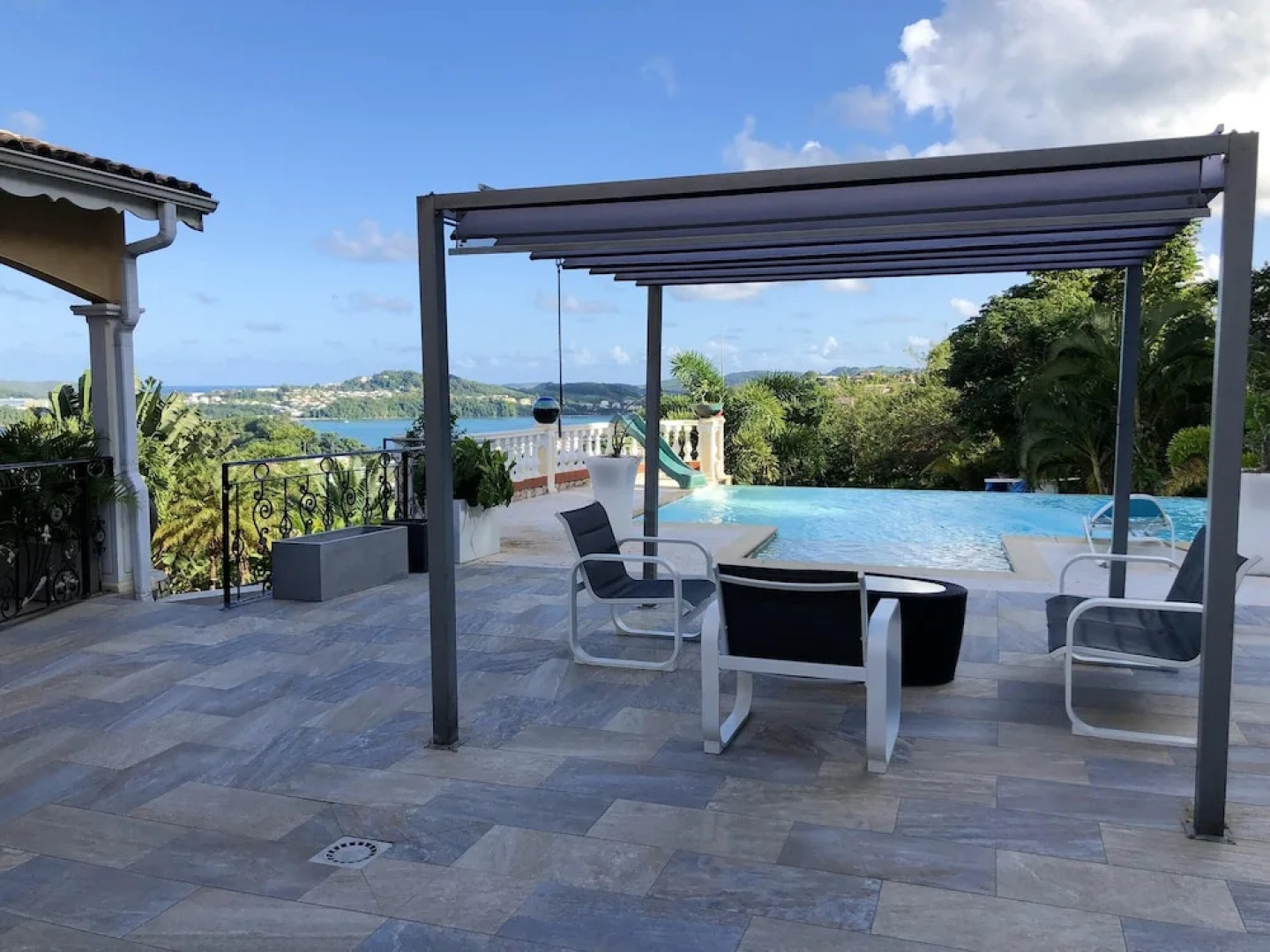 House With 2 Bedrooms in La Trinité, With Wonderful sea View, Pool Acc