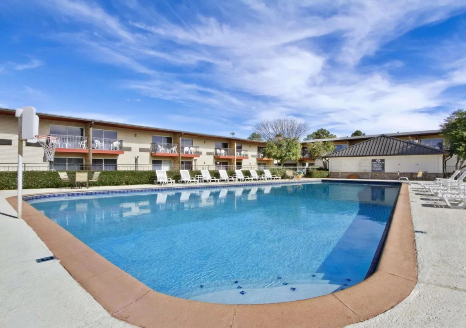 Siegel Suites - Shreveport Apartments