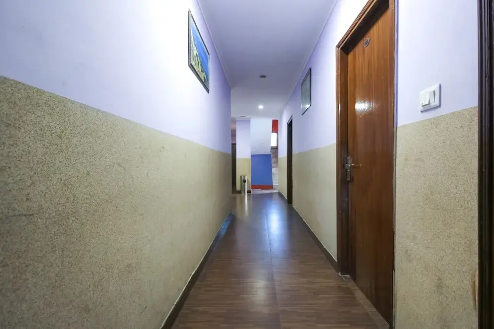 OYO 8367 Hotel The Woodz