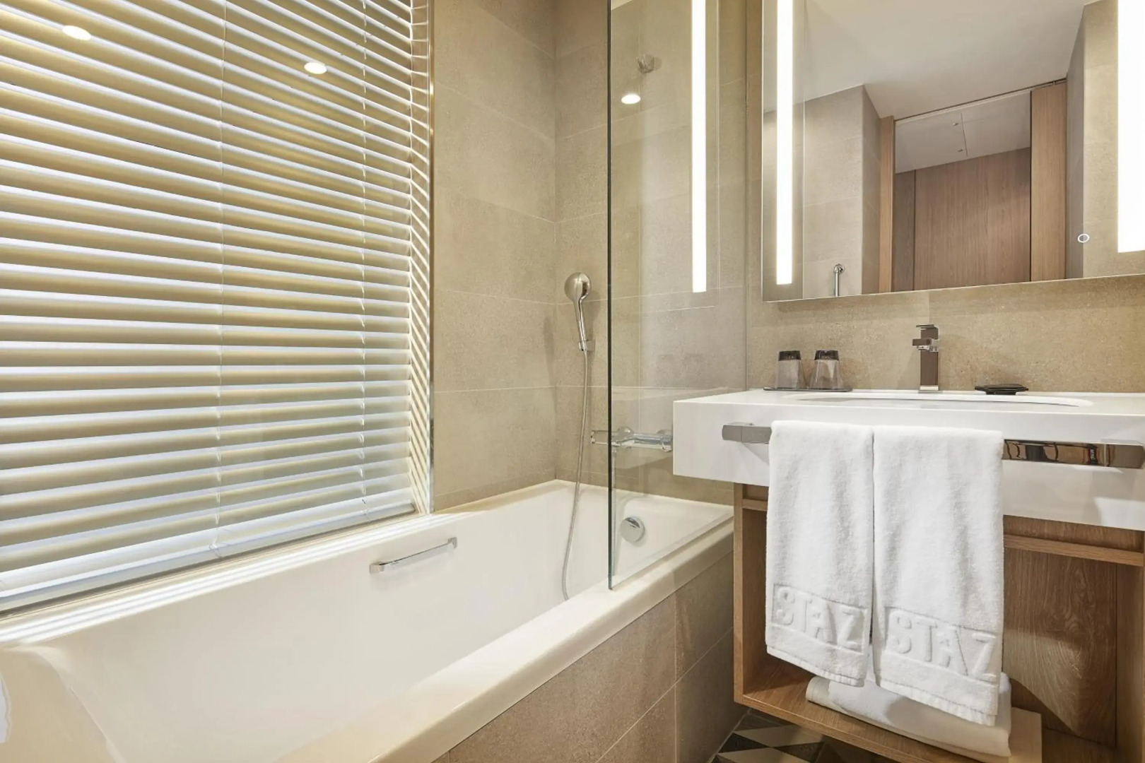 Novotel Suites Ambassador Seoul Yongsan - Seoul Dragon City