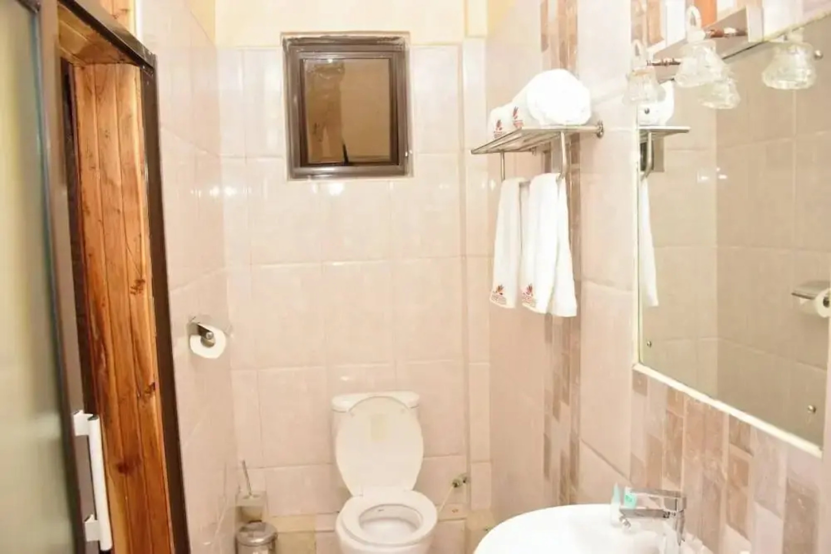 Breeze Hotel Nyahururu