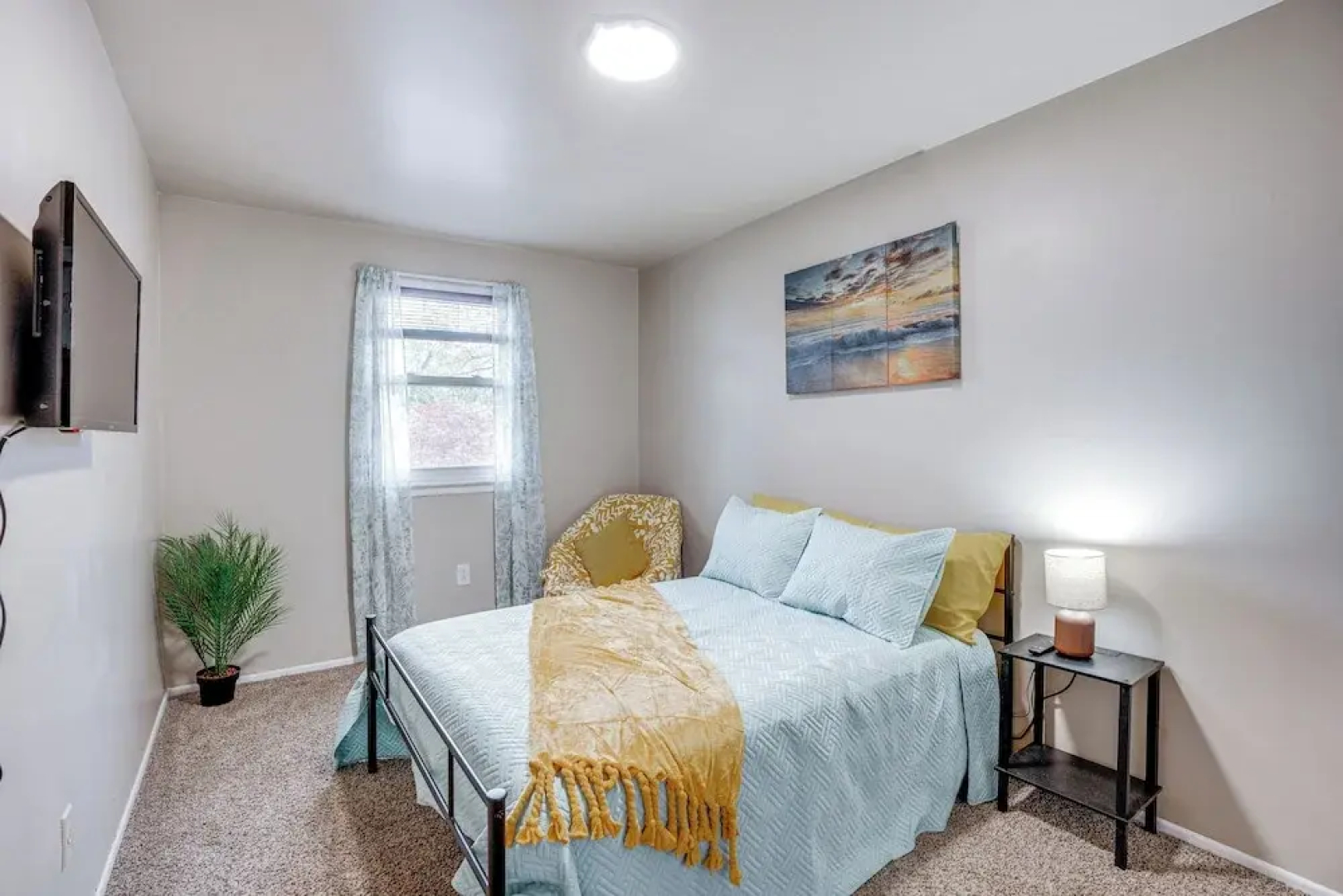 Charming Willow Grove Home w/ Patio + Fire Pit!