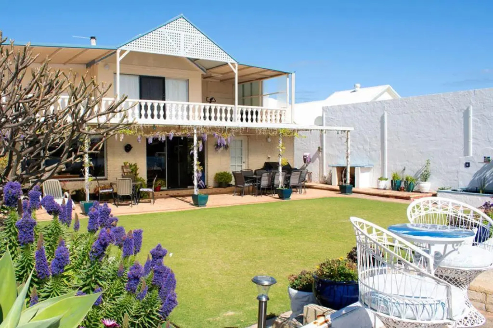 Boathouse Bunbury Bed & Breakfast