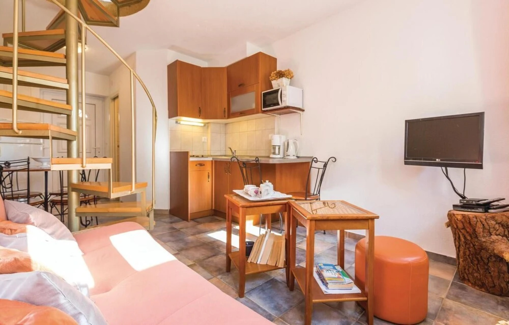 Amazing Home in Podgora With Wifi and 2 Bedrooms