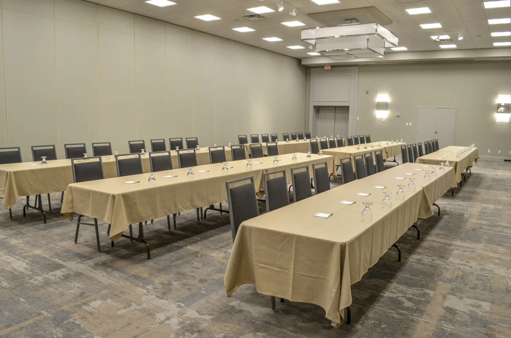 Holiday Inn Fargo by IHG