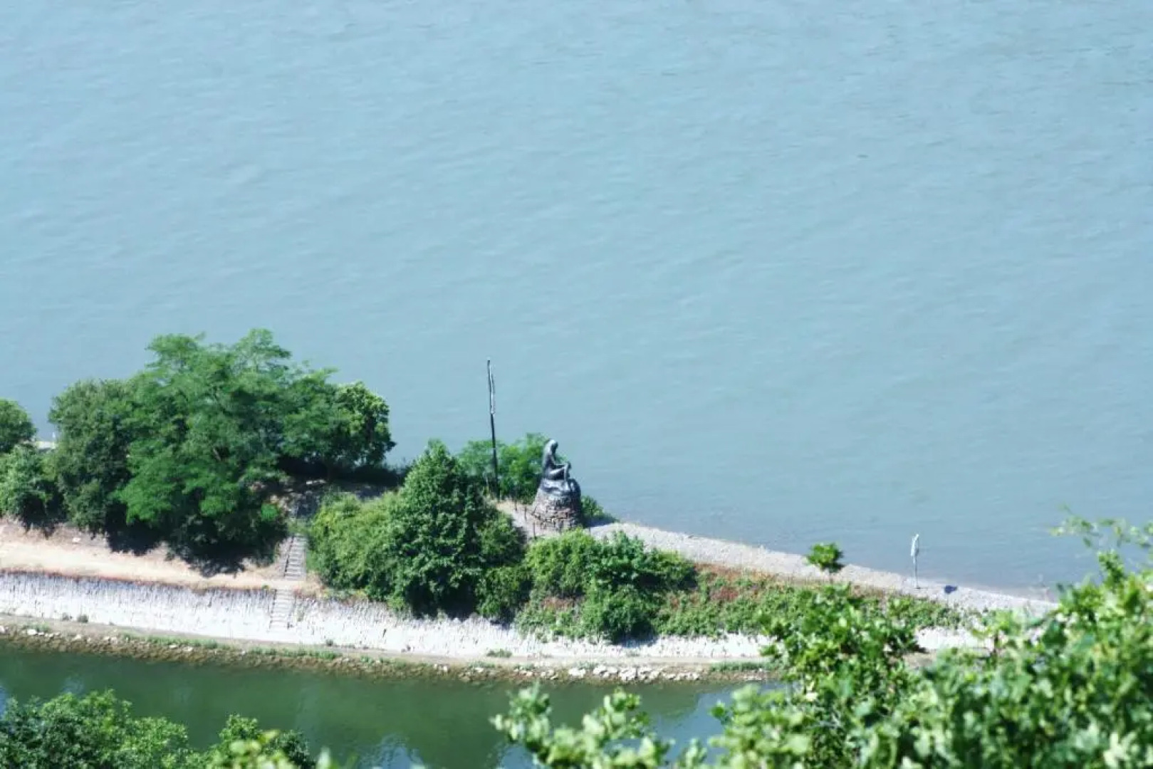 Loreley Hills Residence