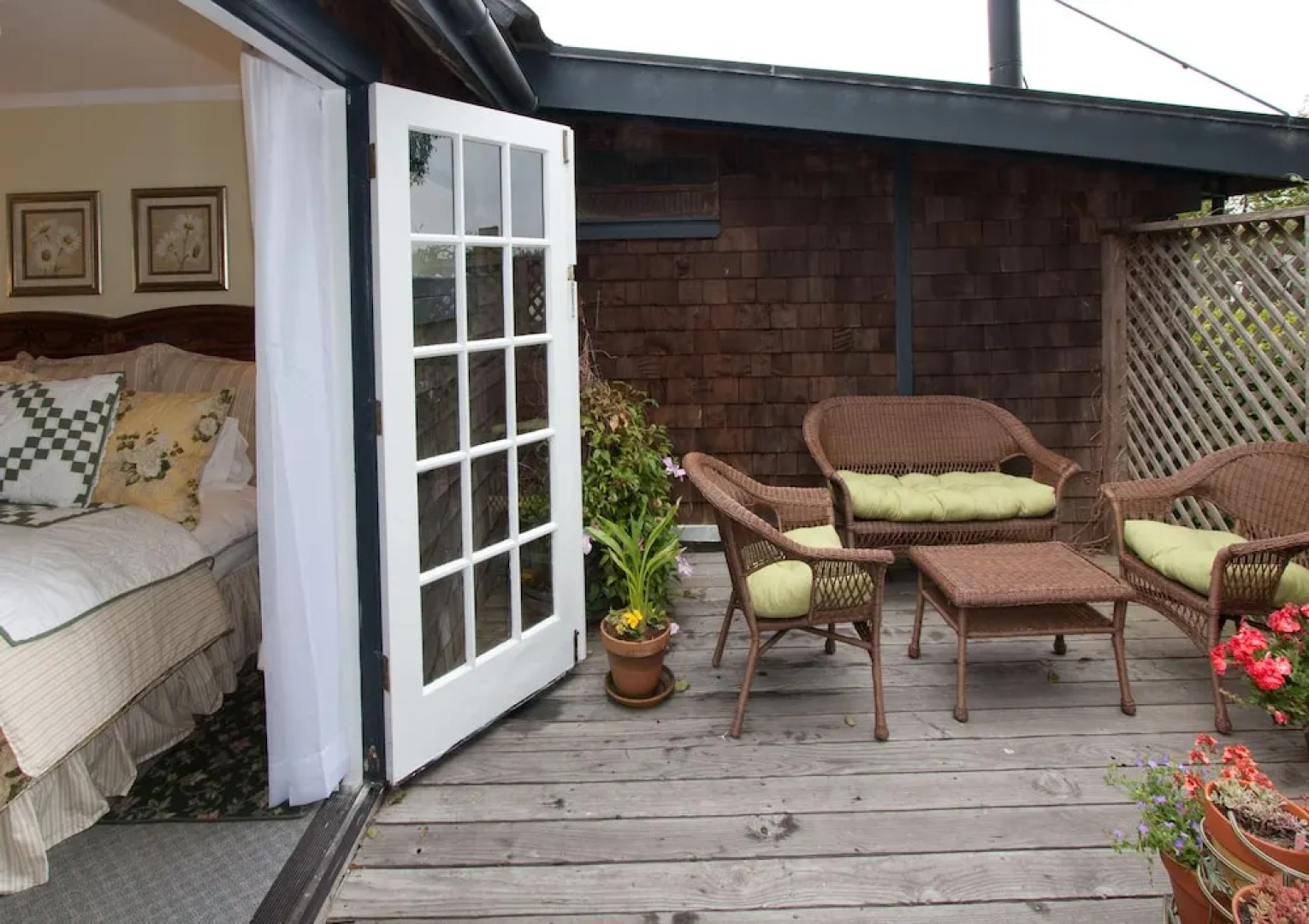 Headlands Inn Bed & Breakfast