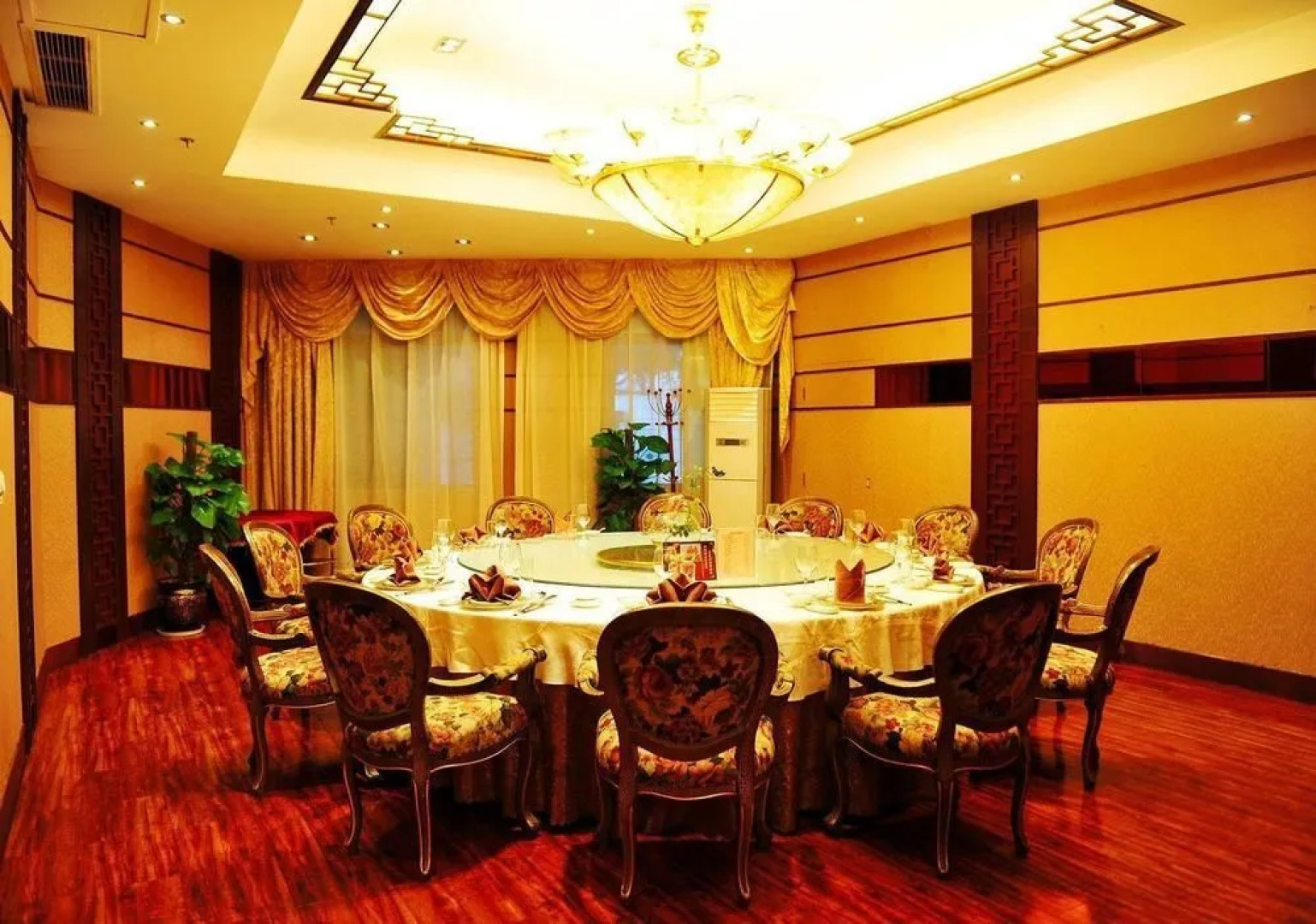 Guizhou Ethnic Hotel - Guiyang