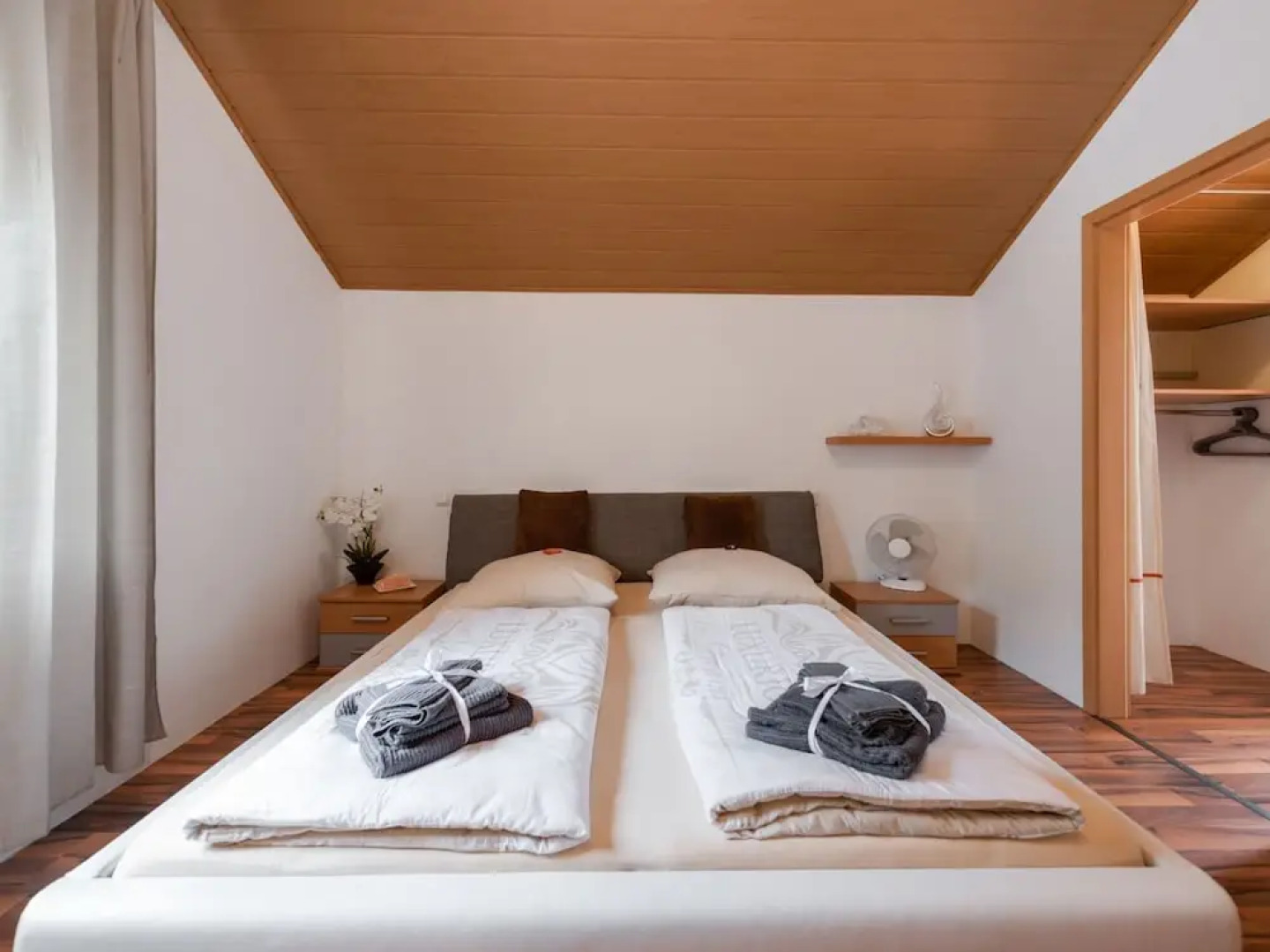 Modern Holiday Home in Pinsdorf With Garden