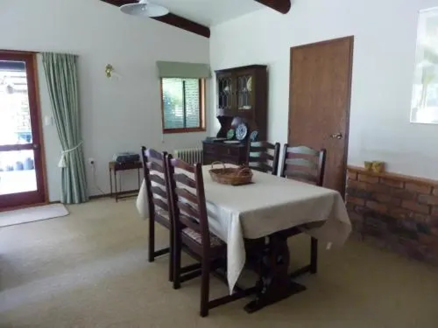 Thorold Country House