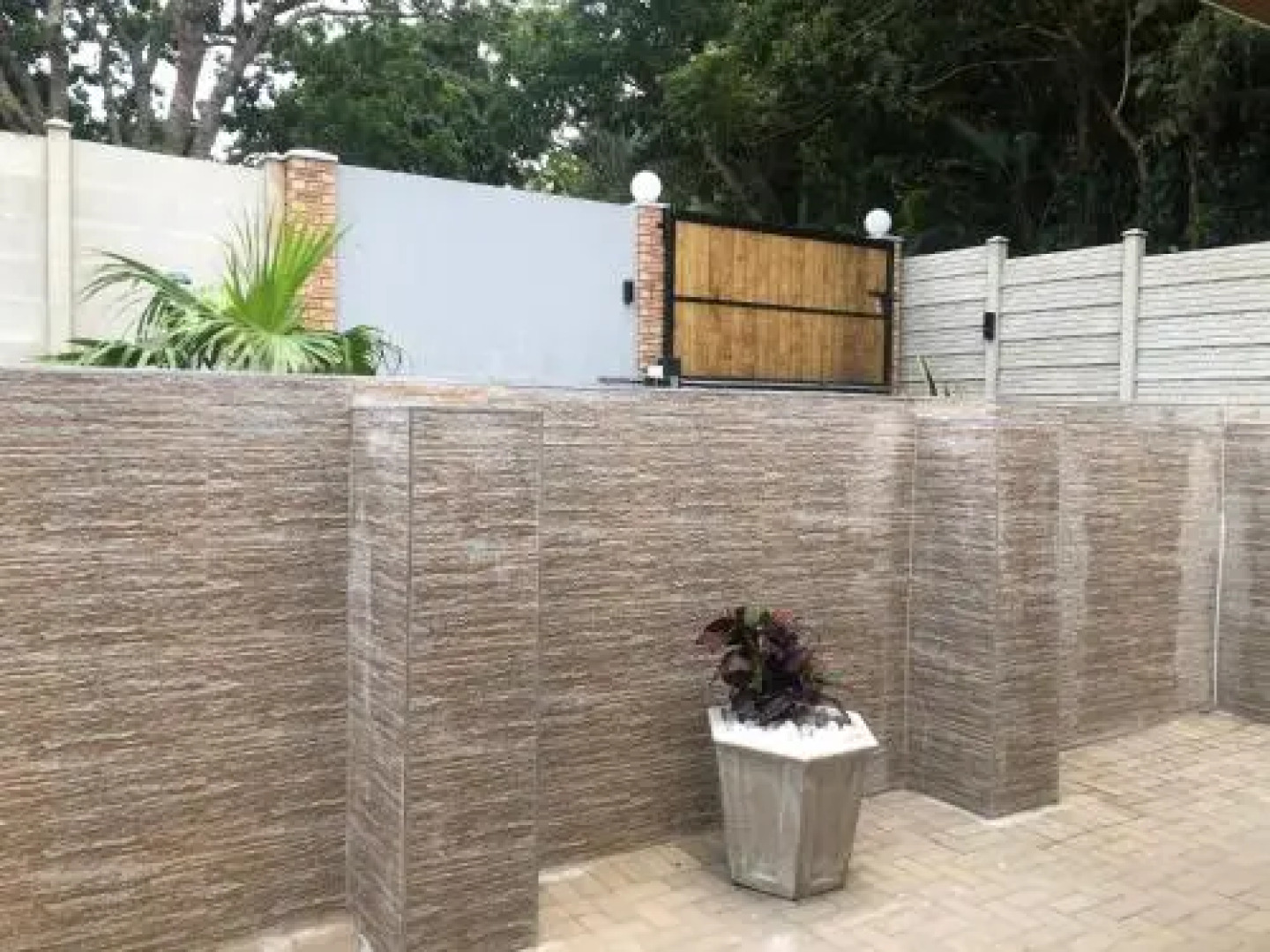 Ngwenya-Nkomo Holiday Homes