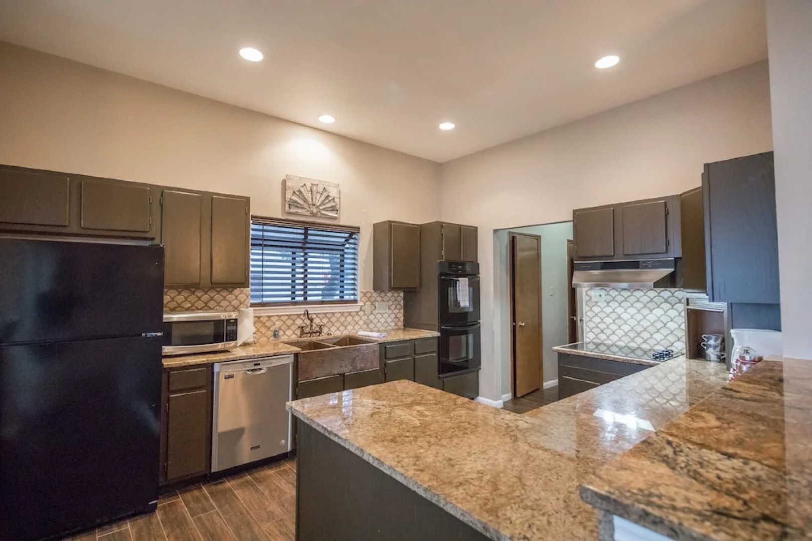 Water's Edge Retreat 4 Bedrooms 2.5 Bathrooms Home