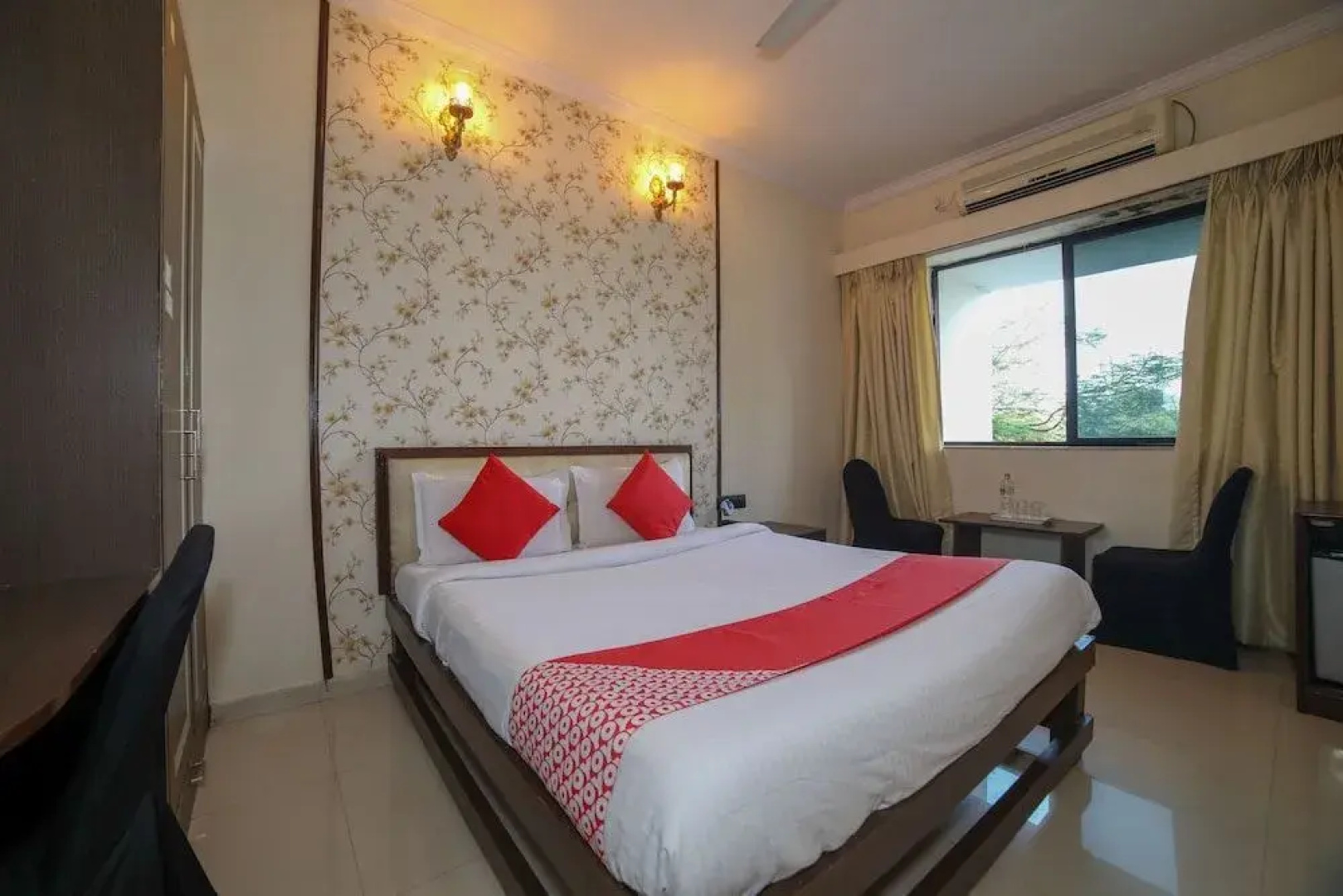 OYO 46286 Hotel Royal Regency