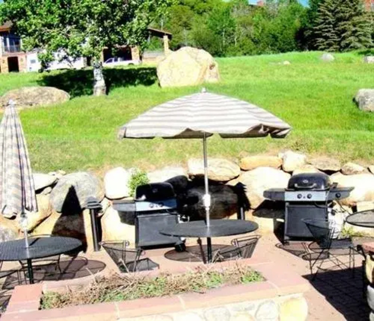 The Rockies by Retreatia