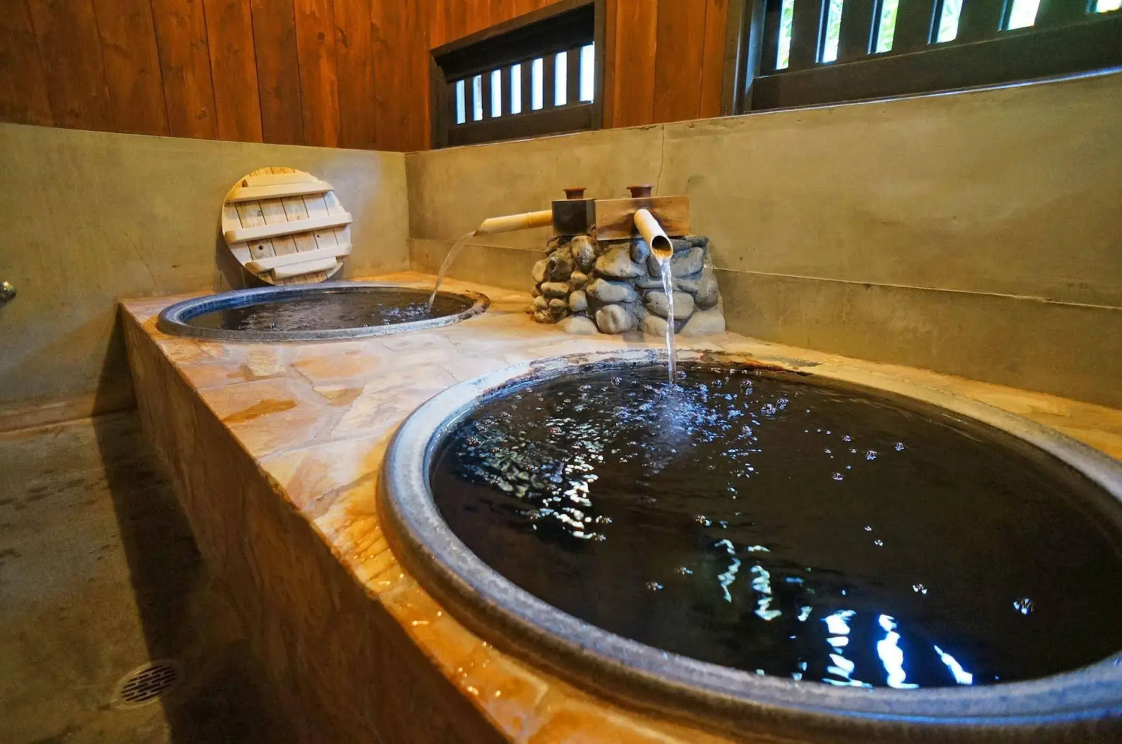 Hot Spring Inn Banya