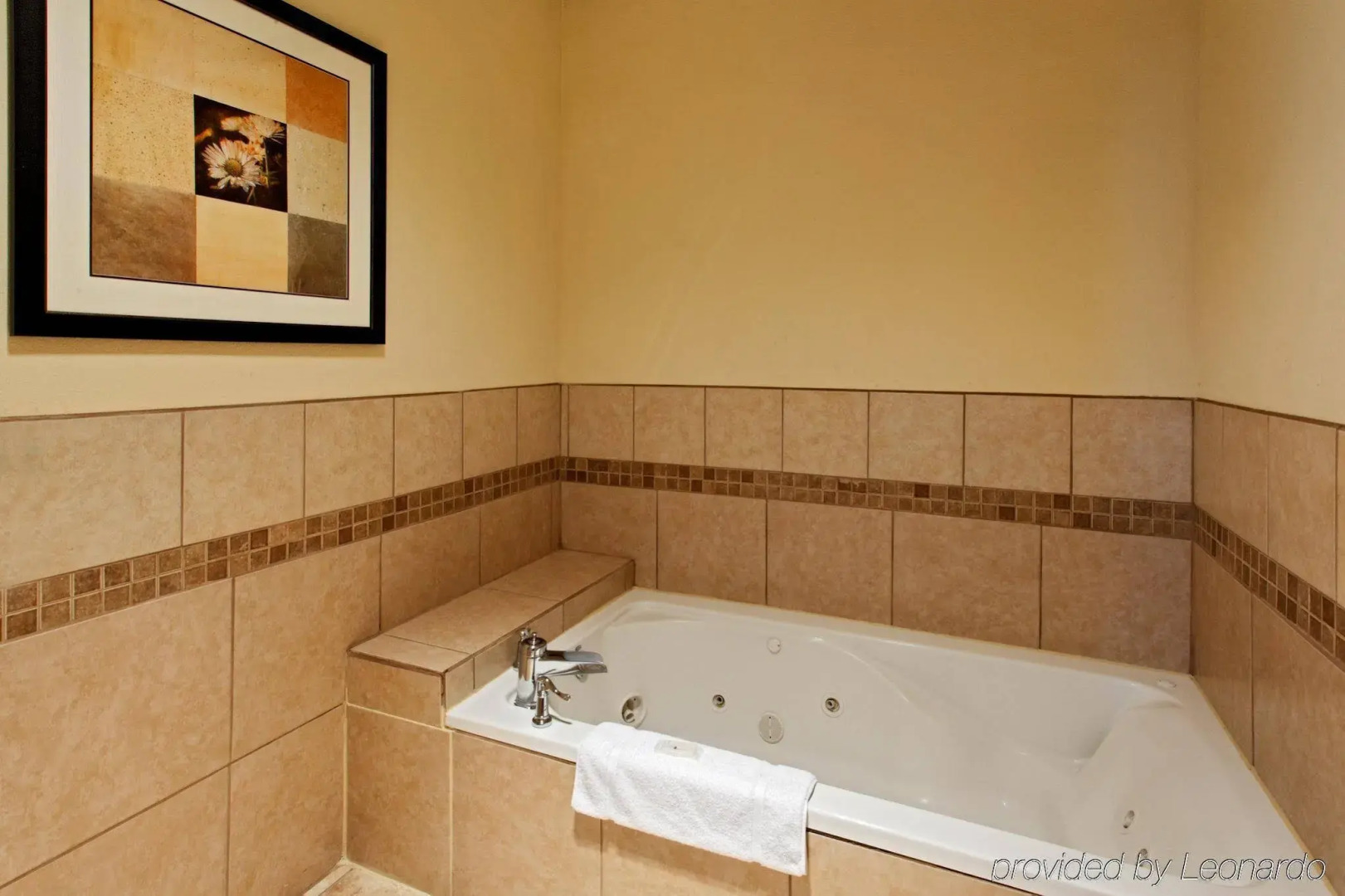 Holiday Inn Express Hotel & Suites Cleburne by IHG