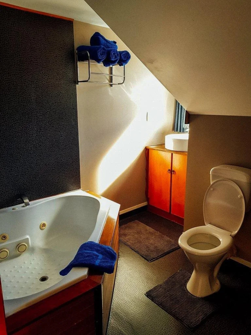 Bluemoon Lodge - Hostel