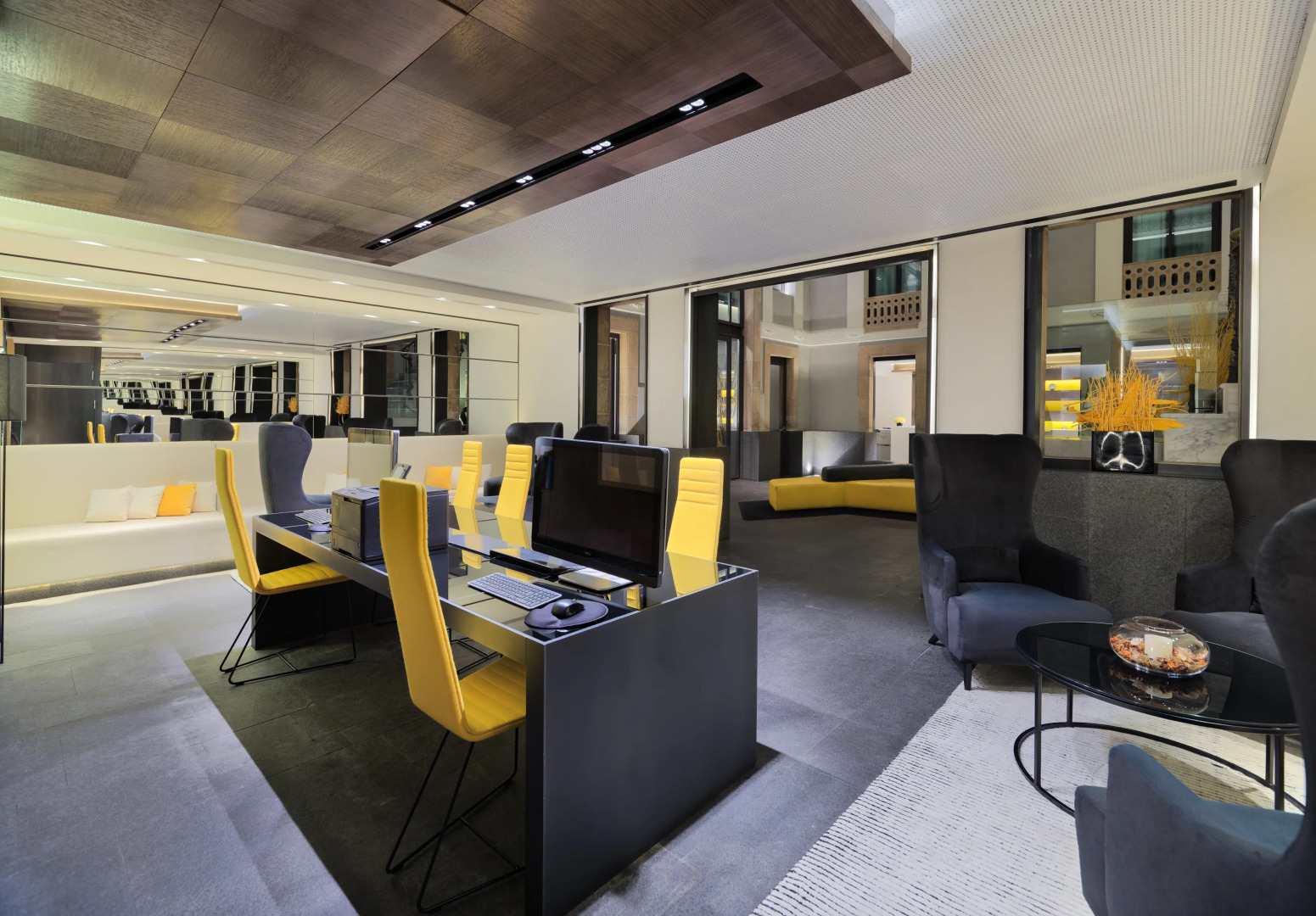 H10 Urquinaona Plaza