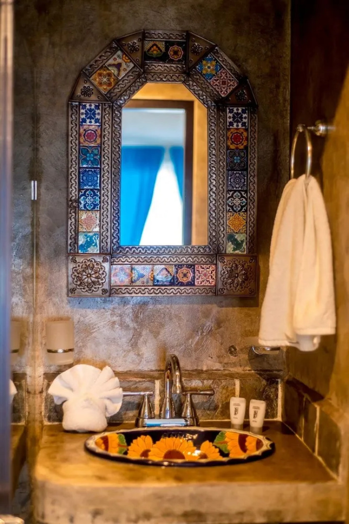 Tres Mentiras Boutique Rooms