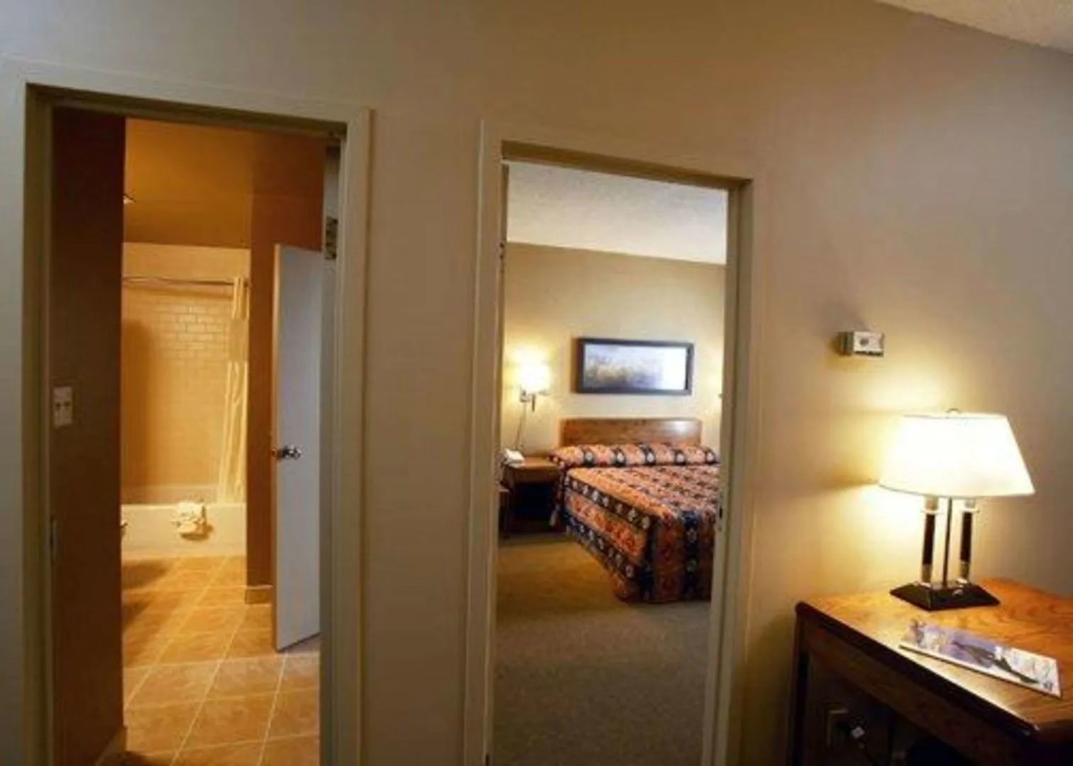 Quality Inn & Suites P.E. Trudeau Airport