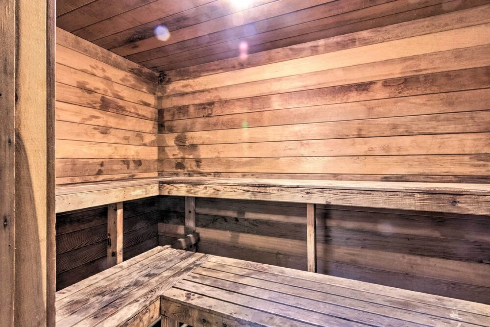 Waterfront Hot Springs Condo: Pool, Hot Tub Access