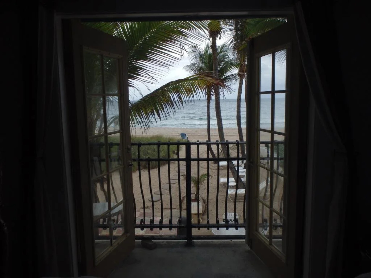 Courtyard Villa Hotel