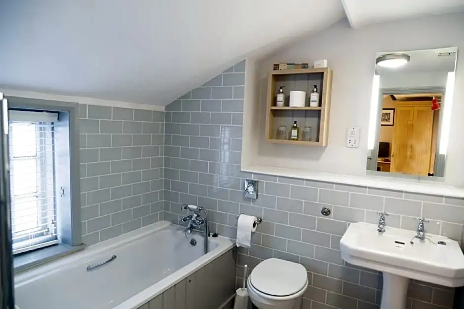 The White Horse Blakeney