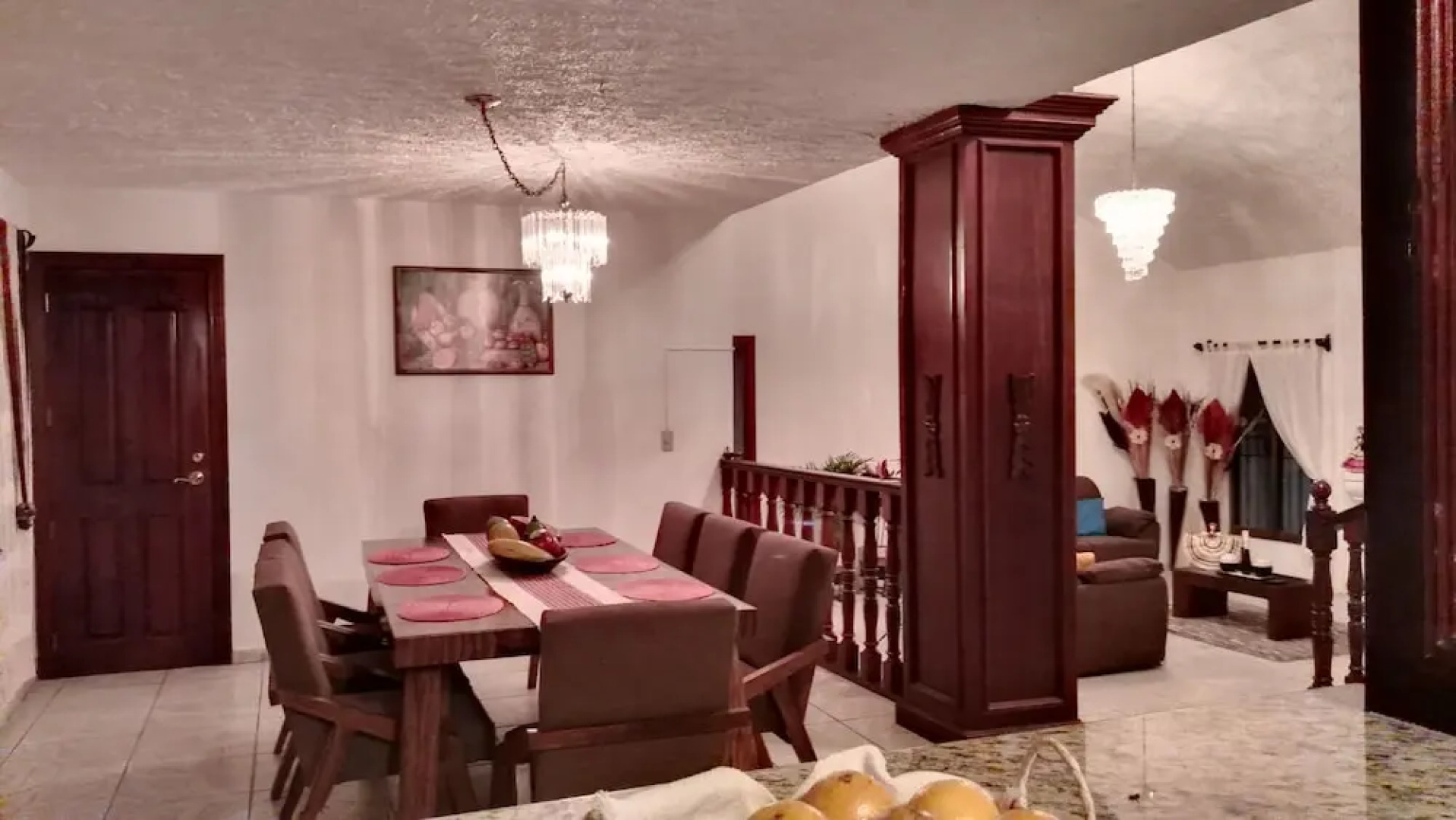 Lia Ajijic - Lakeside B&B