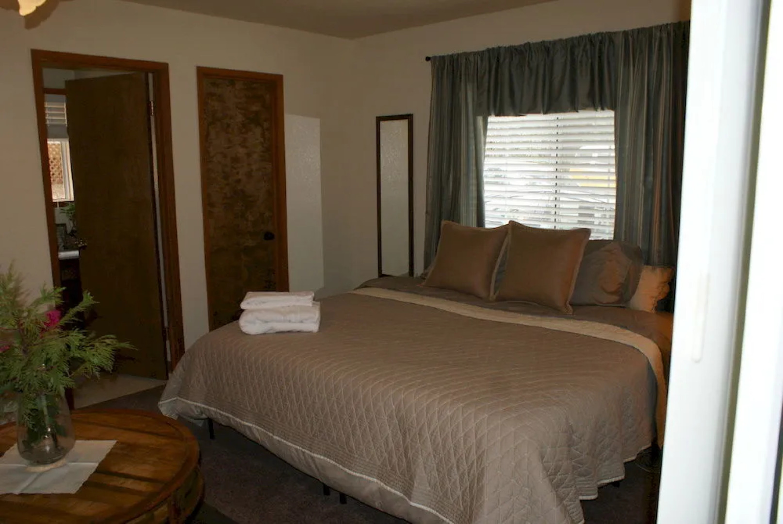 The Red Rooster Lodge