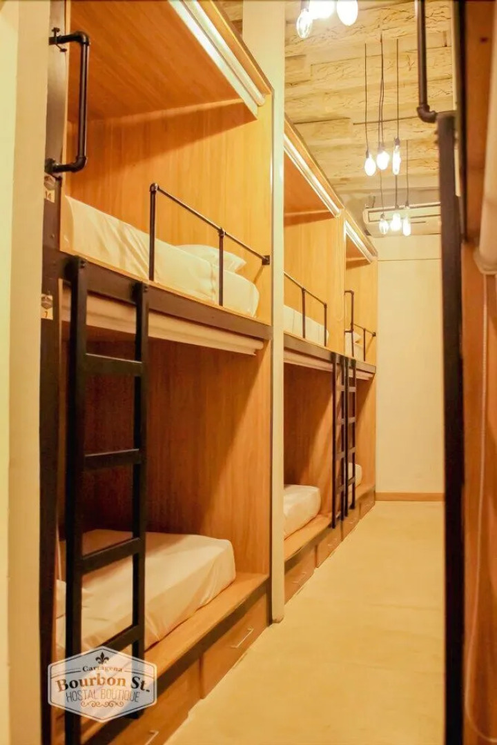 Bourbon St Hostal Boutique - Hostel