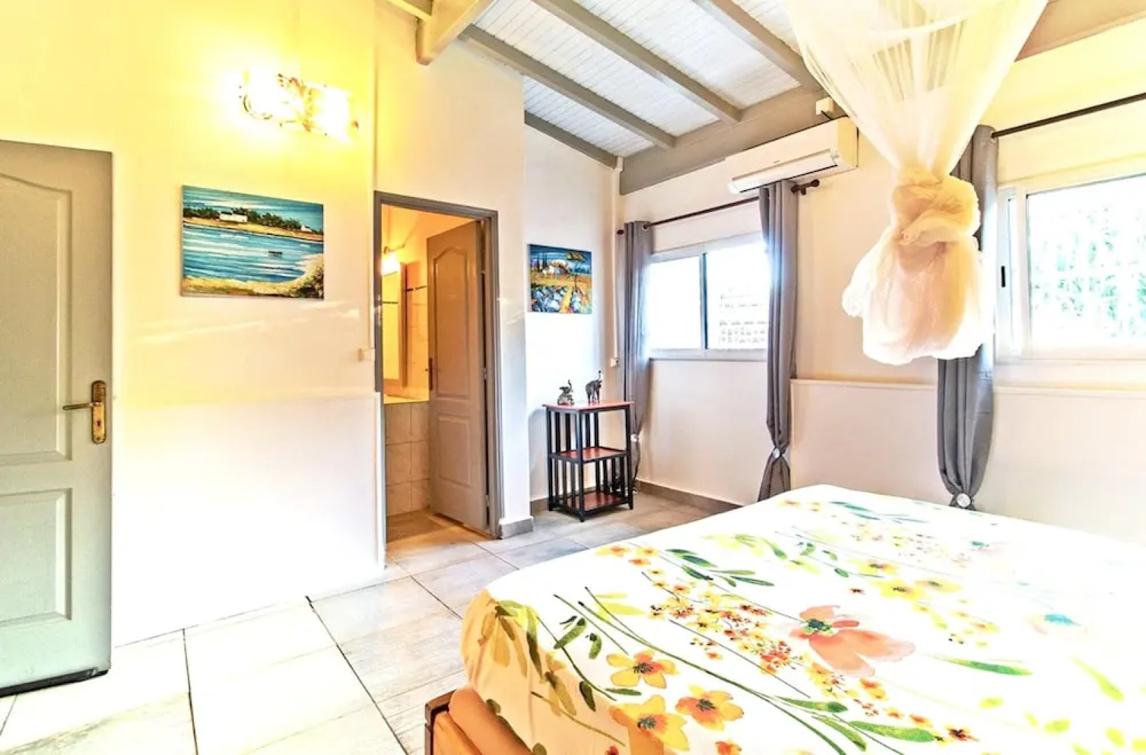 House With 4 Bedrooms in Le Vauclin, With Wonderful sea View, Pool Acc